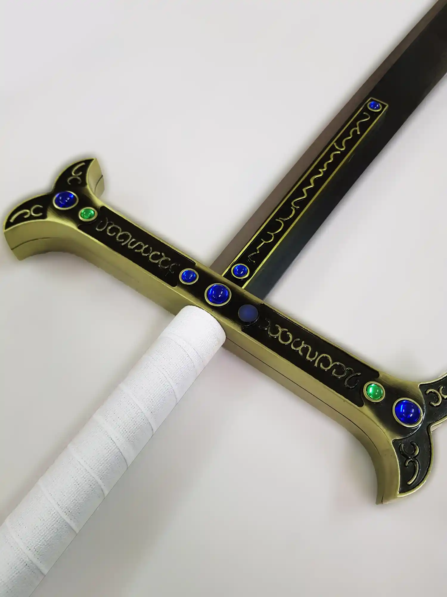 épée Mihawk Kokutou Yoru Dans One Piece 11 épée Mihawk Kokutou Yoru Dans One Piece - Image 9