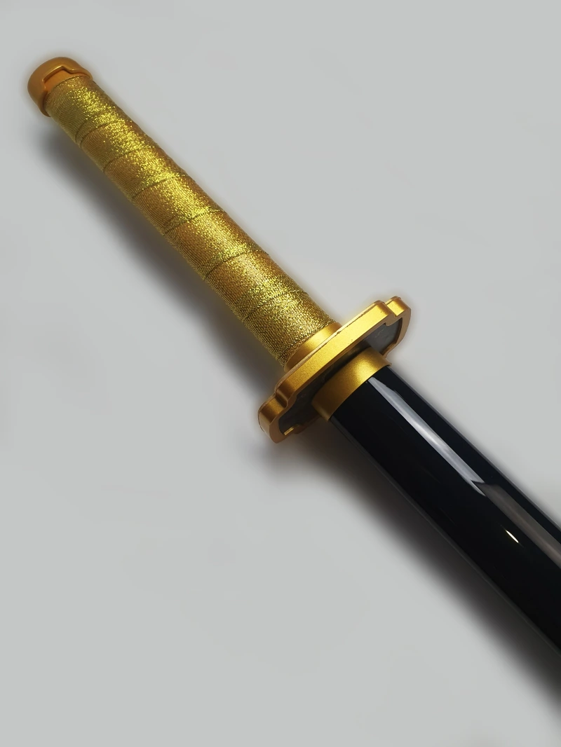 Katana De Yoriichi Tsugikuni En Bois Dans Demon Slayer 8 Katana De Yoriichi Tsugikuni En Bois Dans Demon Slayer - Image 6